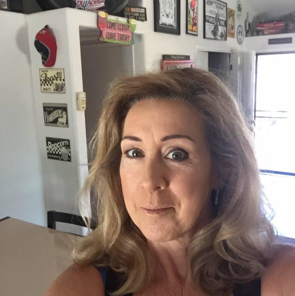 Meet your Posher, Cynthia